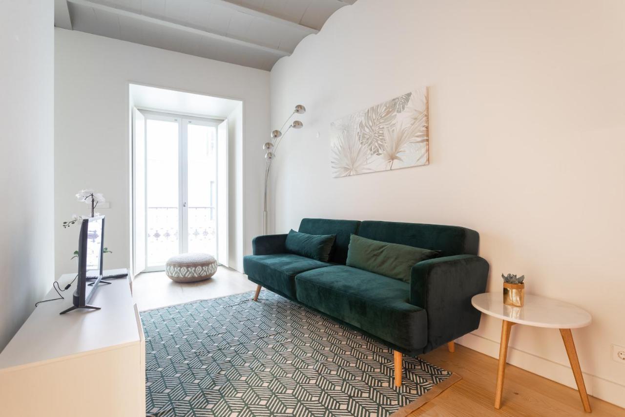 Appartamento Flh Bairro Alto Lovely Flat Lisbona
